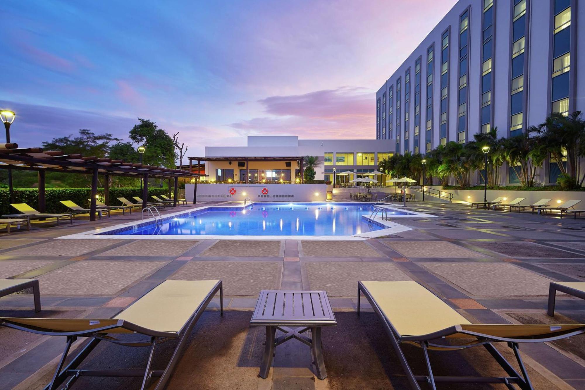 Hilton Doubletree By Hilton Managua Otel Dış mekan fotoğraf