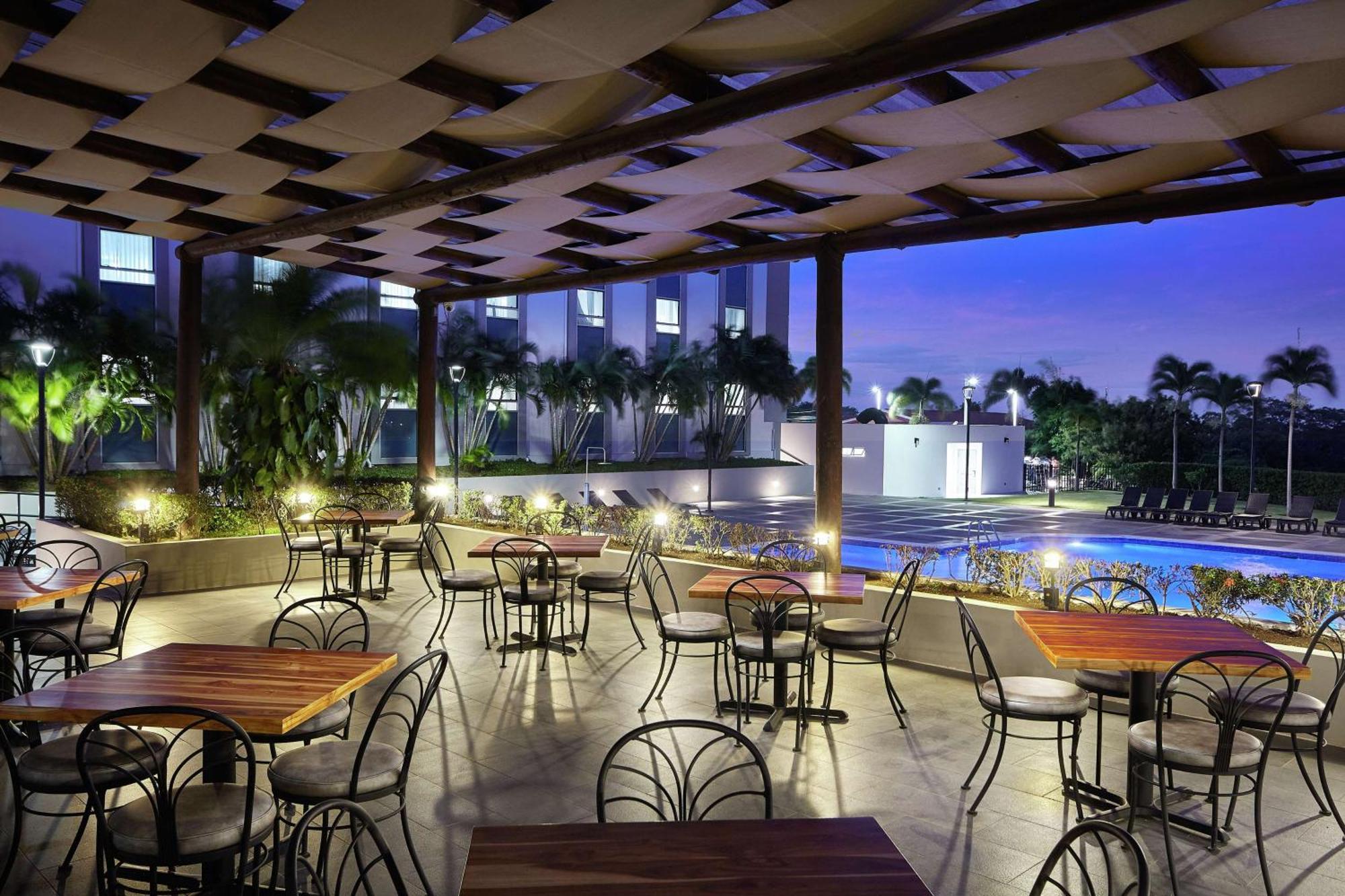 Hilton Doubletree By Hilton Managua Otel Dış mekan fotoğraf